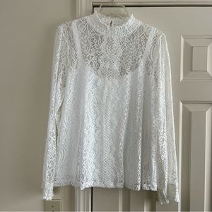 cable and gauge white lace blouse, size XL. With no tags but never worn.